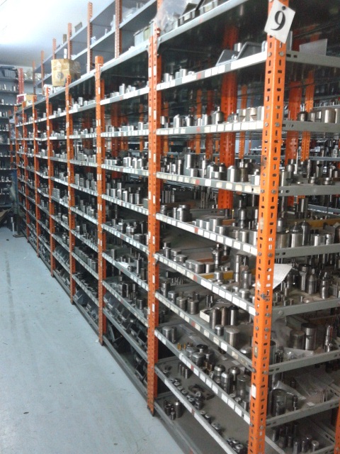 Çelik Raf Ürün Depoları 11