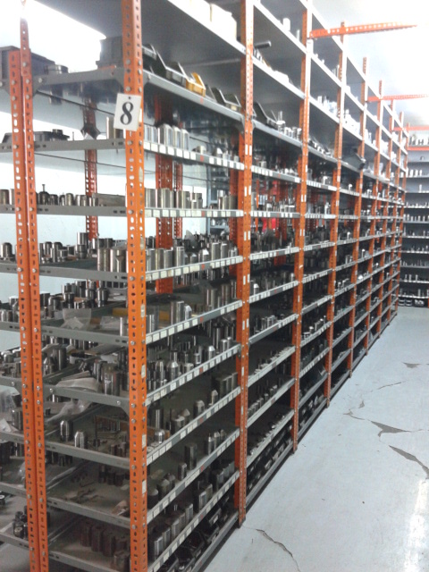 Çelik Raf Ürün Depoları 28