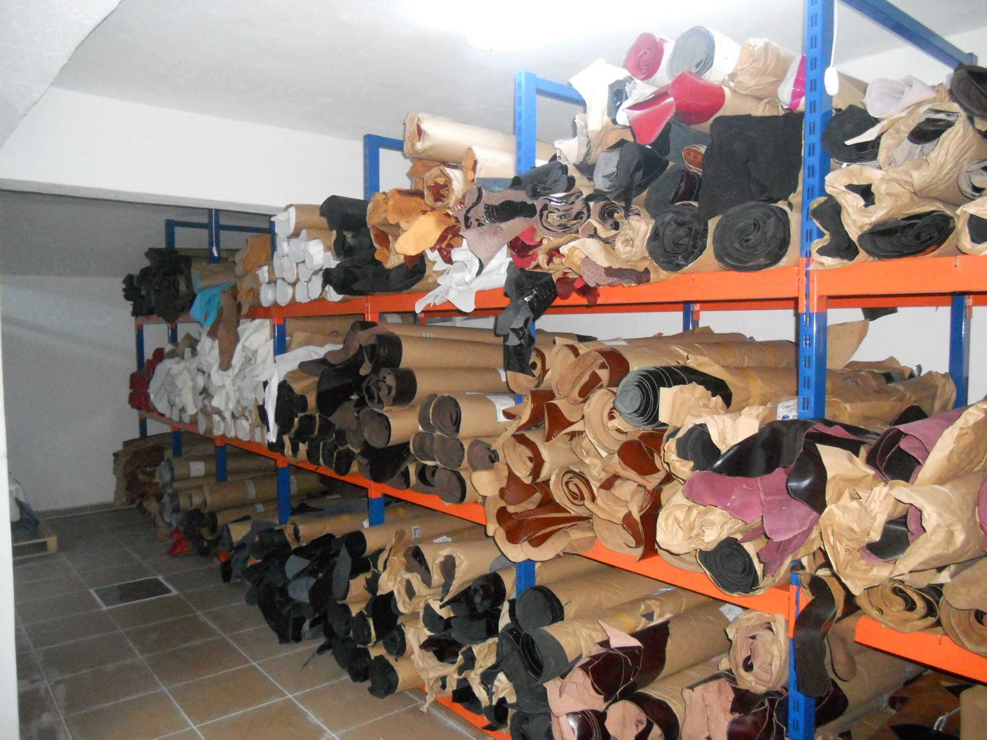 Mini Rack Tekstil Depoları 11